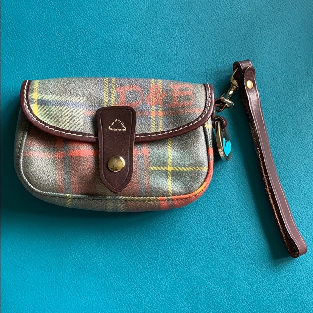 Dooney & Bourke snap front wristlet